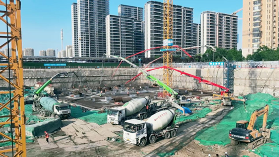 31小時，7000方！特固德商砼圓滿完成中建二局跨國區(qū)域總部集聚區(qū)項目1#樓筏板混凝土供應任務
